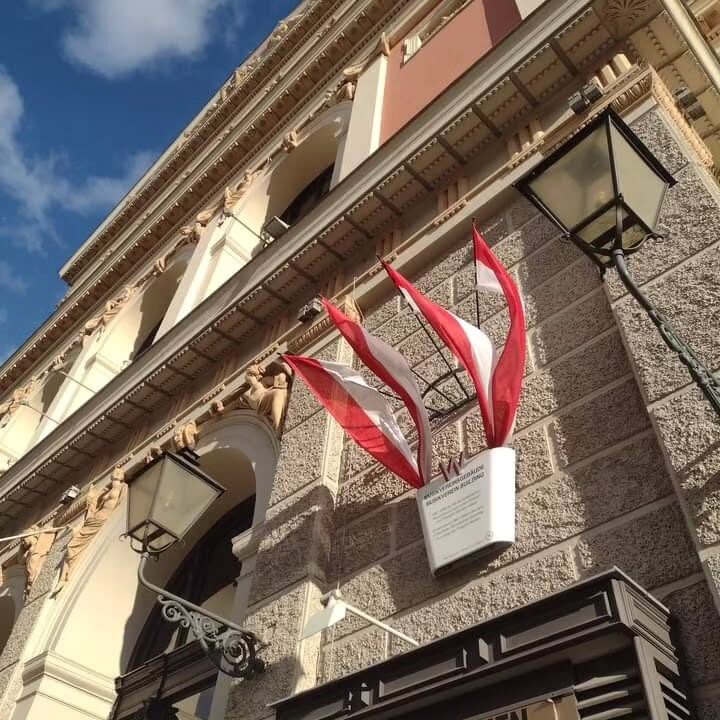 Instagram post from salvadoredgardootero. This post is in position 4.