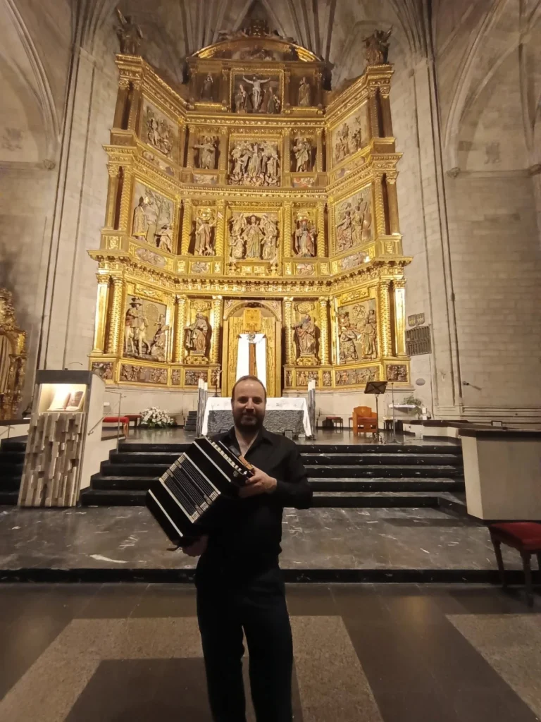 Instagram post from salvadoredgardootero. This post is in position 4.