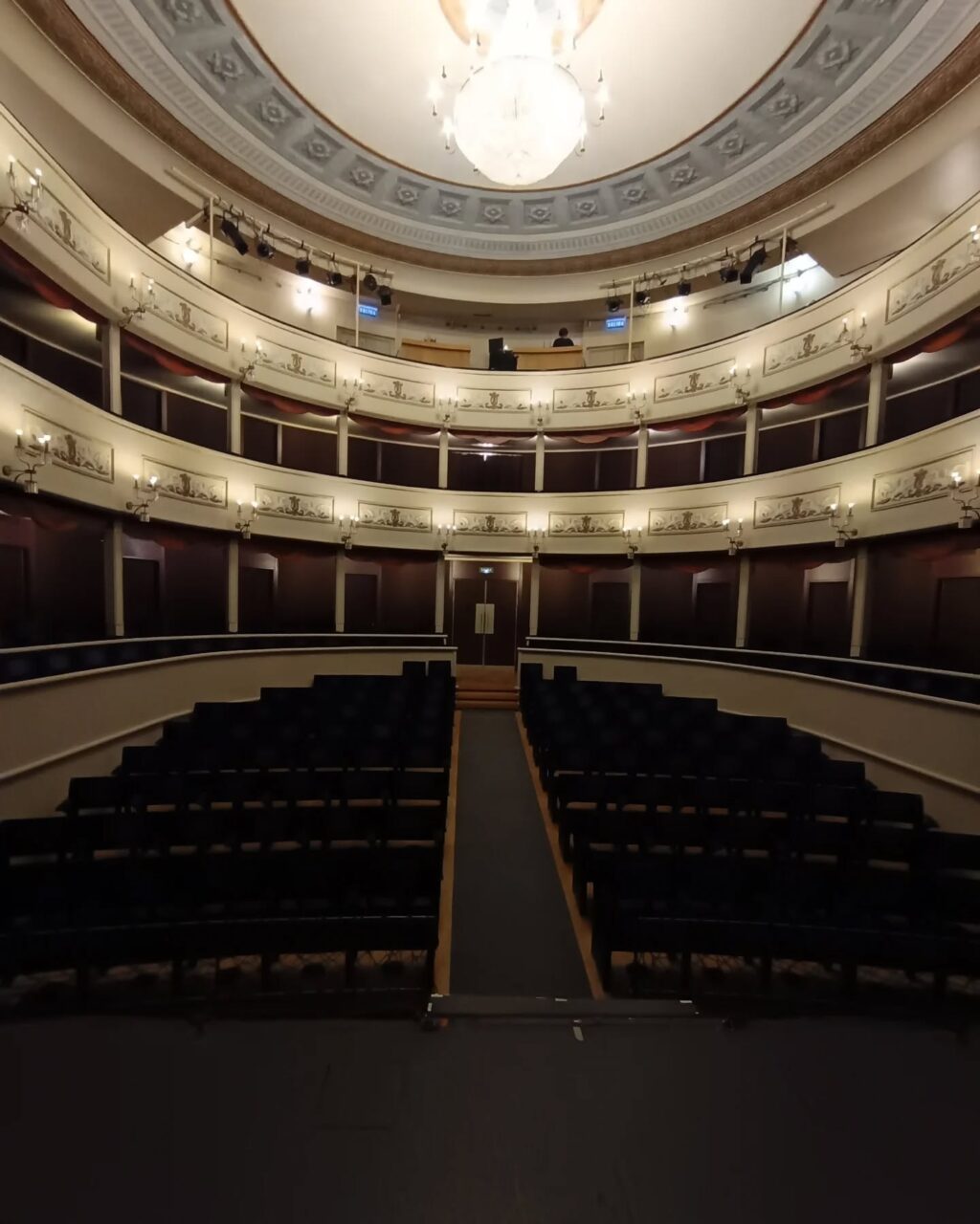 Instagram post from salvadoredgardootero. This post is in position 8.